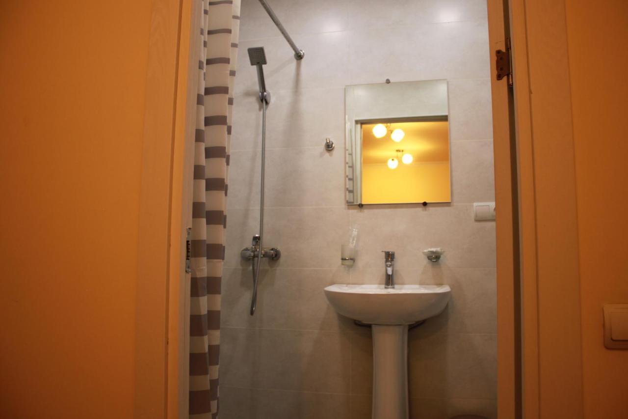 Hotel International Yerevan Exterior foto